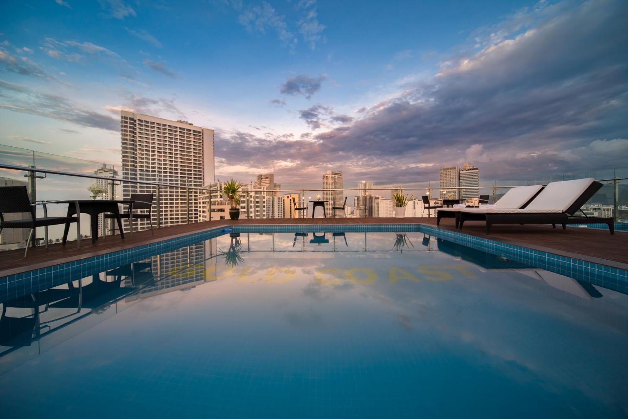 Khách sạn Bờ Biển Vàng - Gold Coast Hotel Nha Trang Exterior foto
