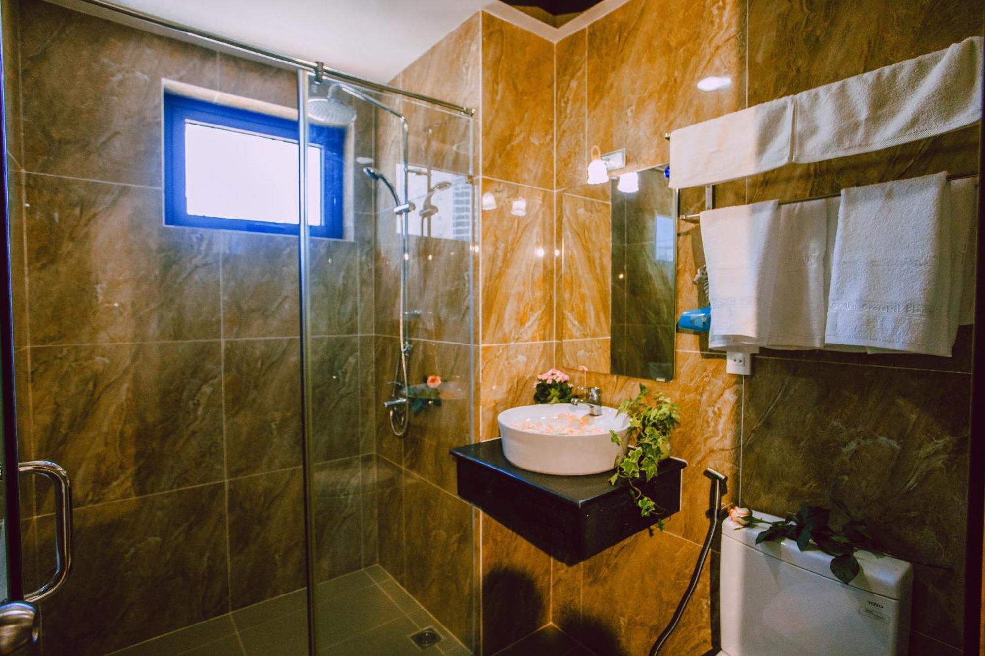 Khách sạn Bờ Biển Vàng - Gold Coast Hotel Nha Trang Exterior foto