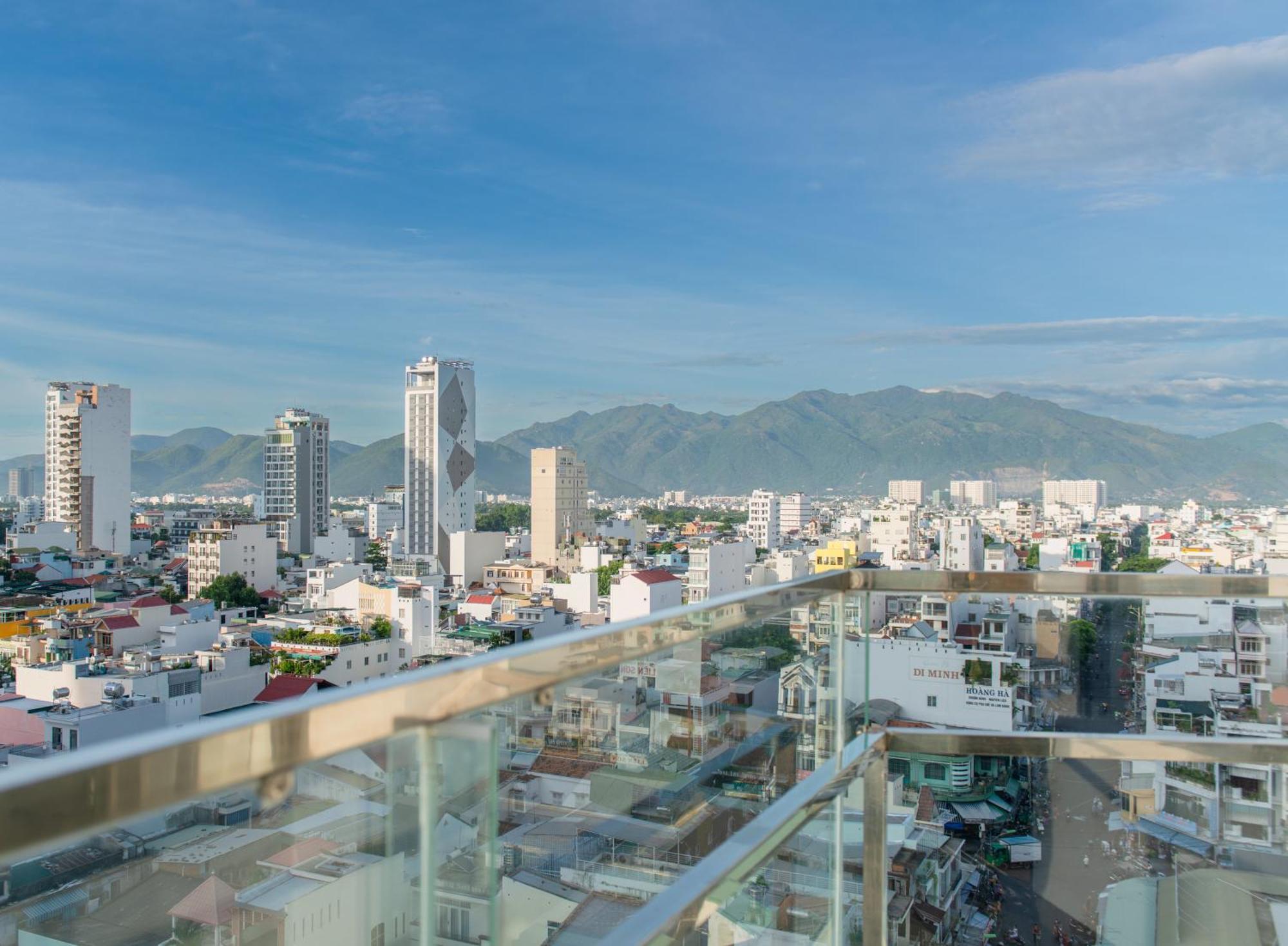 Khách sạn Bờ Biển Vàng - Gold Coast Hotel Nha Trang Exterior foto